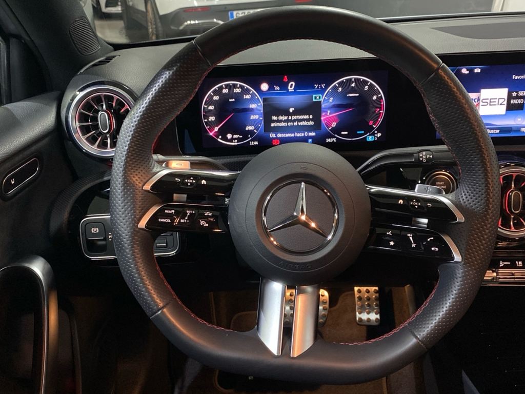 MERCEDES-BENZ Clase A 180 Compacto en Adarsa Oviedo - Foto 9