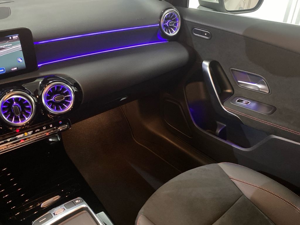 MERCEDES-BENZ Clase A 250 e Compacto en Adarsa Oviedo - Foto 13