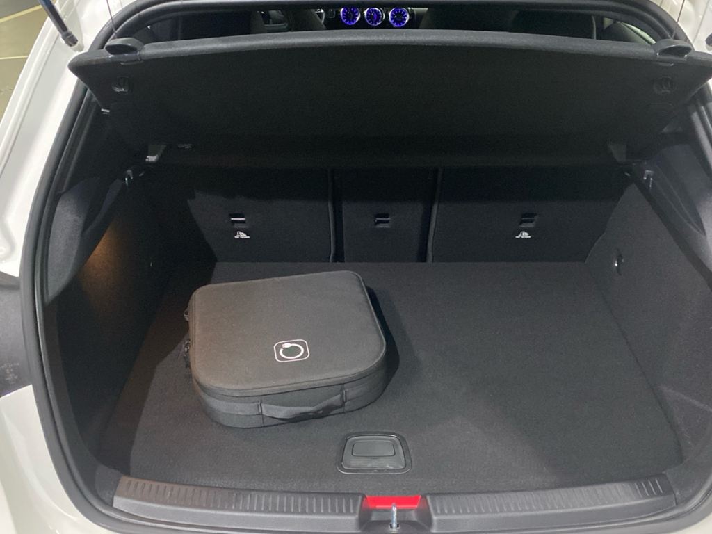 MERCEDES-BENZ Clase A 250 e Compacto en Adarsa Oviedo - Foto 15