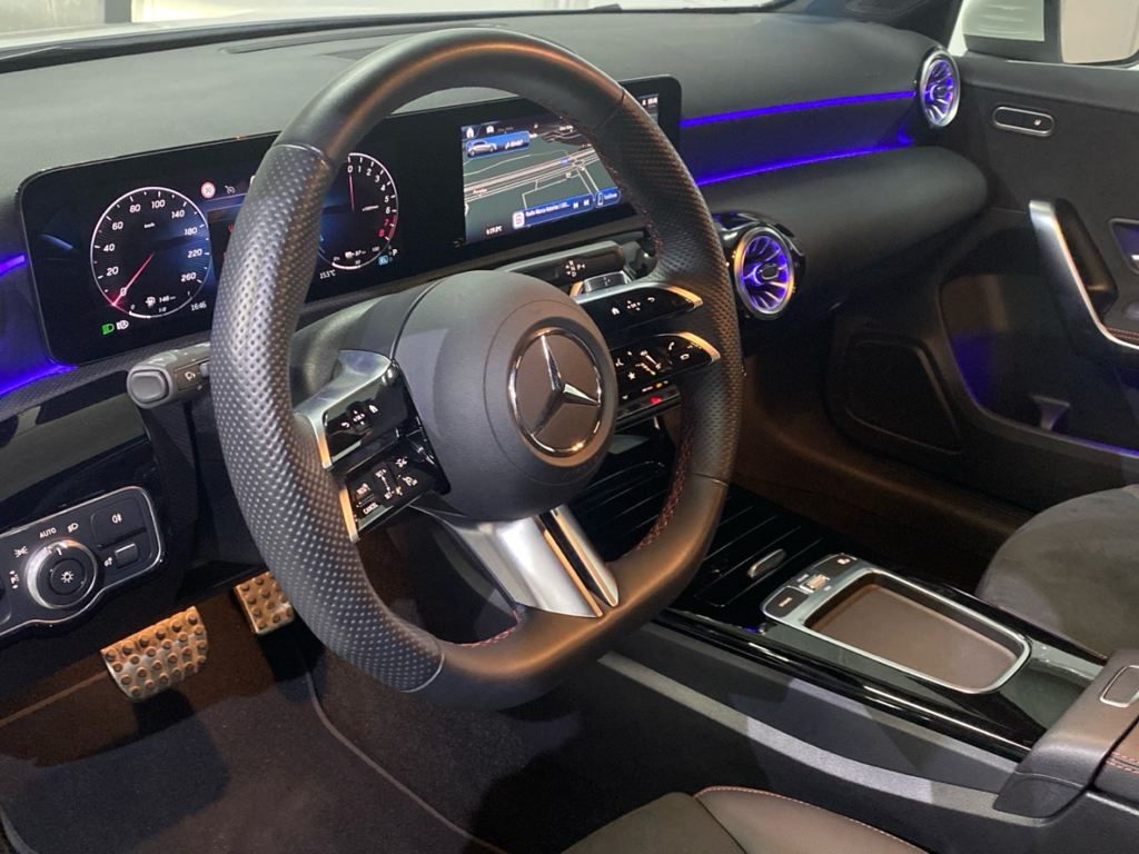 MERCEDES-BENZ Clase A 250 e Compacto en Adarsa Oviedo - Foto 6