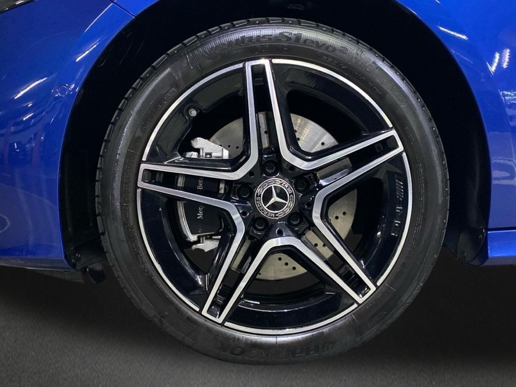 MERCEDES-BENZ Clase A 250 e Compacto en Adarsa Oviedo - Foto 5