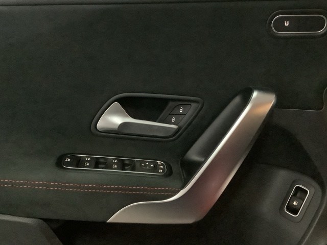 MERCEDES-BENZ Clase A 250 e Compacto en Adarsa Oviedo - Foto 6