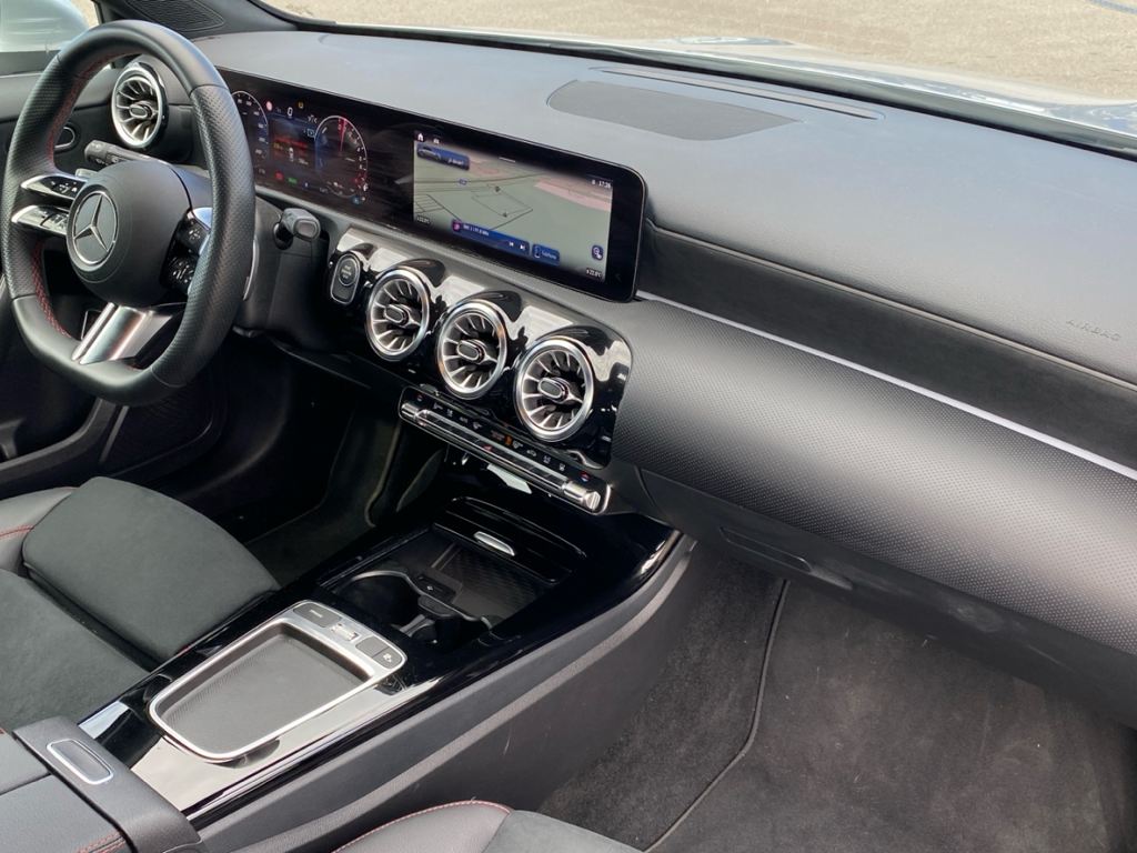 MERCEDES-BENZ Clase A 250 e Compacto en Adarsa Oviedo - Foto 10