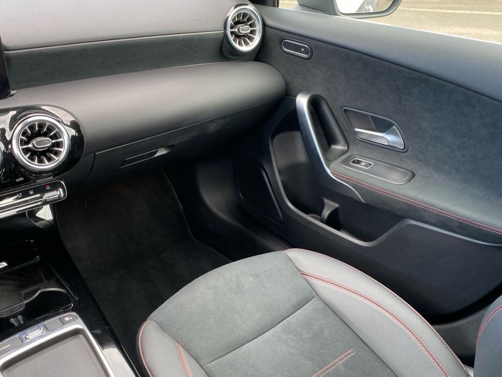 MERCEDES-BENZ Clase A 250 e Compacto en Adarsa Oviedo - Foto 13