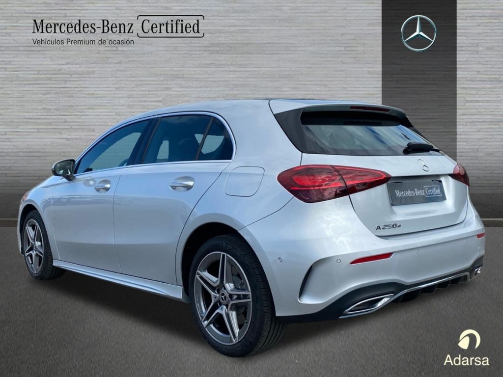 MERCEDES-BENZ Clase A 250 e Compacto en Adarsa Oviedo - Foto 4