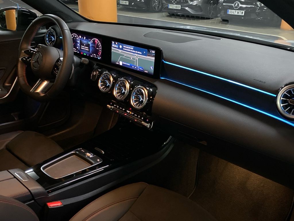MERCEDES-BENZ Clase A 250 e Compacto en Adarsa Oviedo - Foto 10