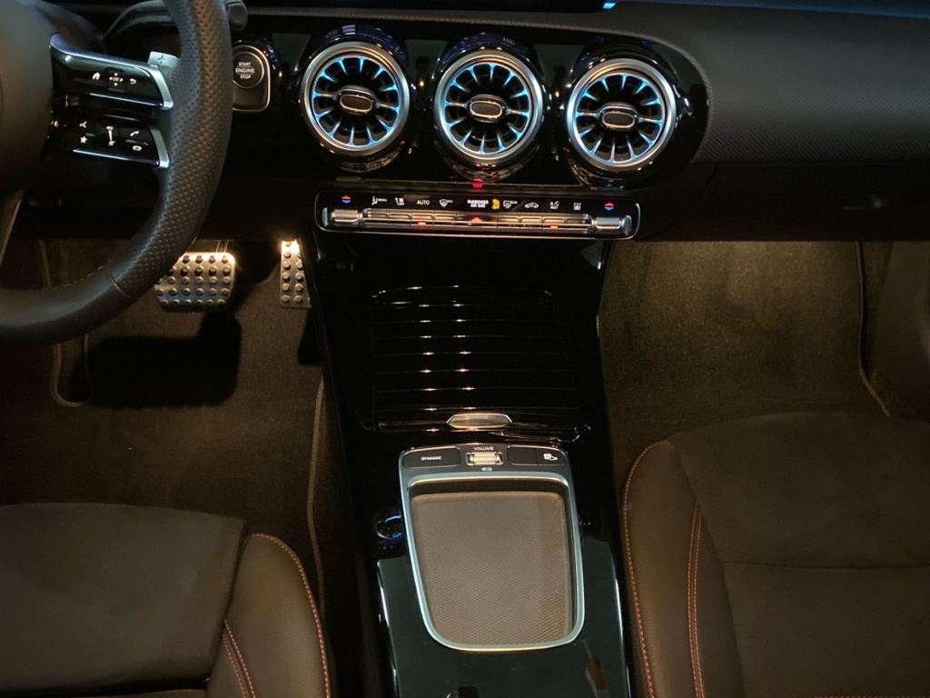 MERCEDES-BENZ Clase A 250 e Compacto en Adarsa Oviedo - Foto 19
