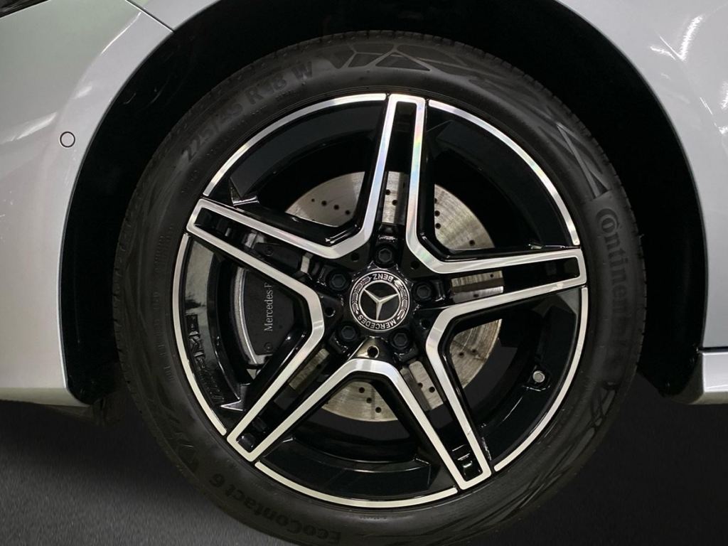 MERCEDES-BENZ Clase A 250 e Compacto en Adarsa Oviedo - Foto 5