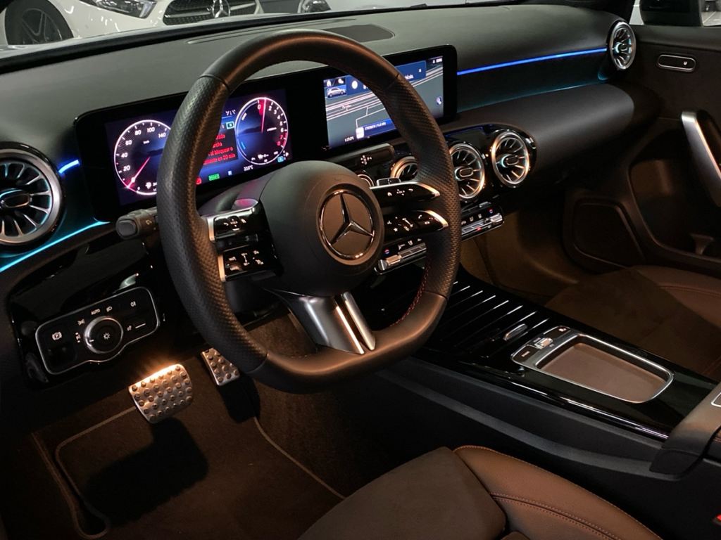 MERCEDES-BENZ Clase A 250 e Compacto en Adarsa Oviedo - Foto 6