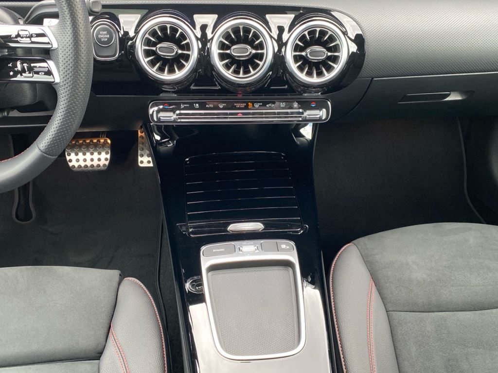 MERCEDES-BENZ Clase A 250 e en Adarsa Oviedo - Foto 14