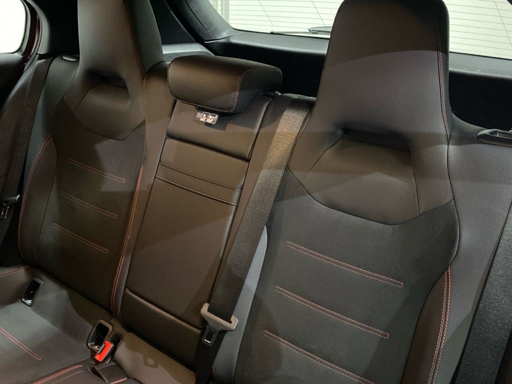 MERCEDES-BENZ Clase A 250 e Compacto en Adarsa Oviedo - Foto 11