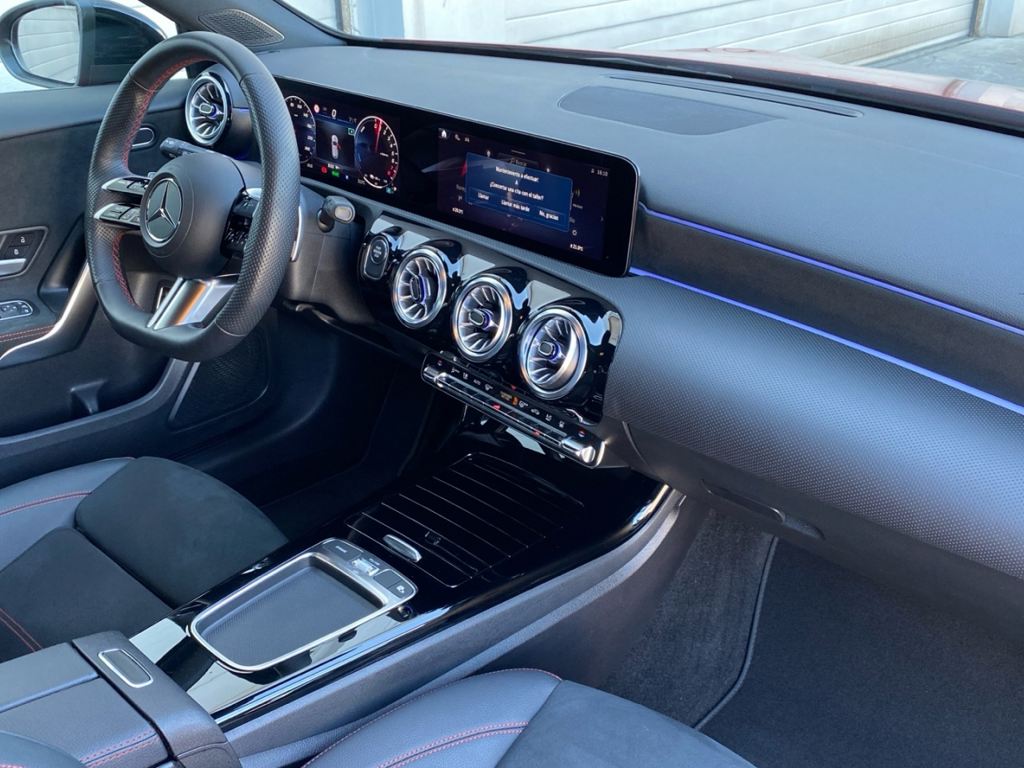MERCEDES-BENZ Clase A 250 e en Adarsa Oviedo - Foto 10
