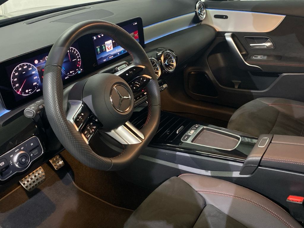 MERCEDES-BENZ Clase A 250 e AMG Line (EURO 6e) en Adarsa Oviedo - Foto 6