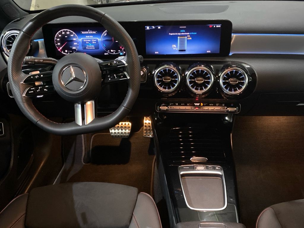 MERCEDES-BENZ Clase A 250 e AMG Line (EURO 6e) en Adarsa Oviedo - Foto 8
