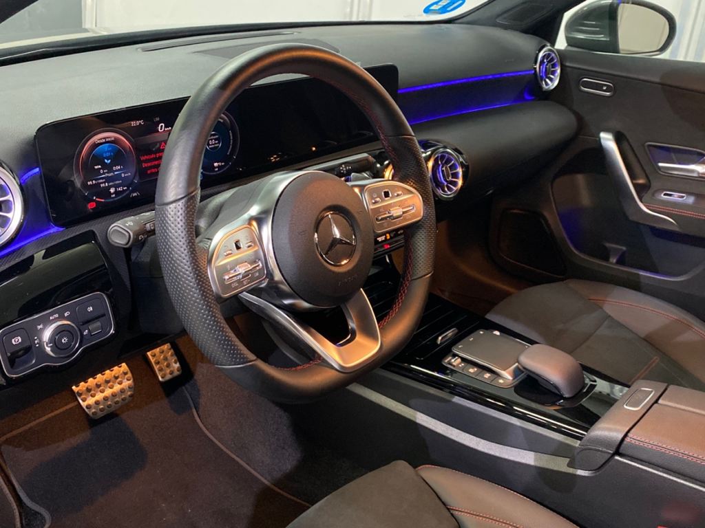 MERCEDES-BENZ Clase A 250 e AMG Line (EURO 6d) en Adarsa Oviedo - Foto 6