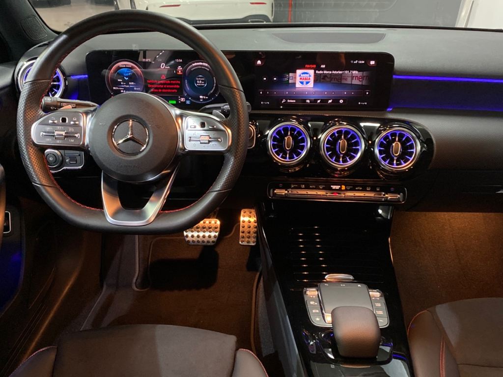 MERCEDES-BENZ Clase A 250 e AMG Line (EURO 6d) en Adarsa Oviedo - Foto 8
