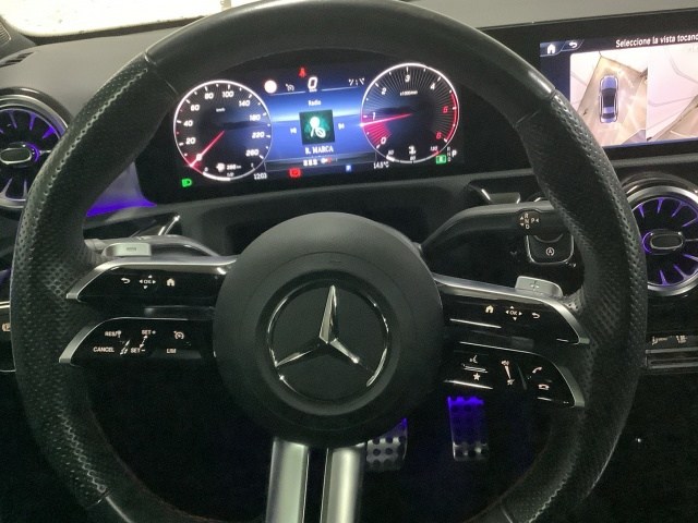 MERCEDES-BENZ Clase A 200 d Sedán en Adarsa Oviedo - Foto 9