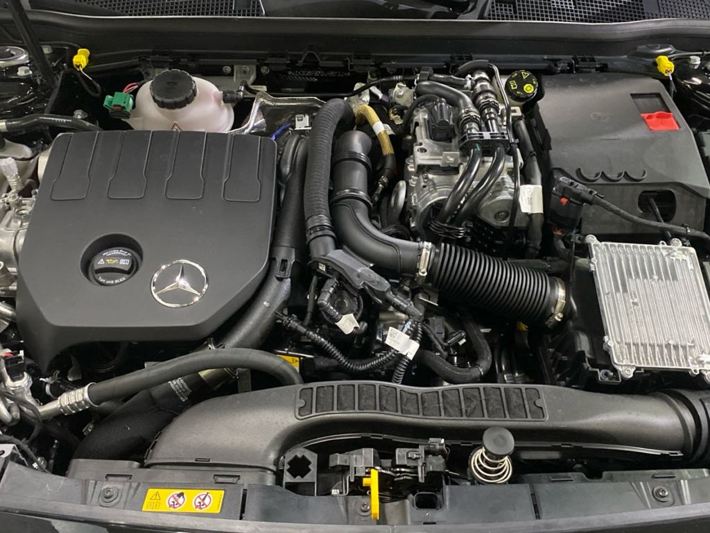 MERCEDES-BENZ Clase A 250 e Berlina con tecnología híbrida EQ en Adarsa Oviedo - Foto 15