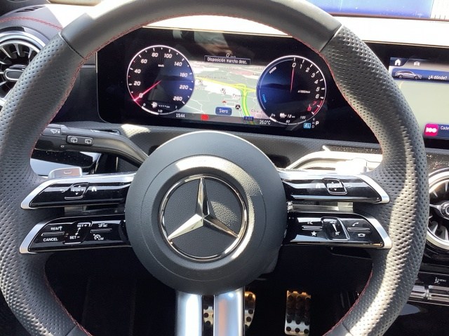 MERCEDES-BENZ Clase CLA 250 e Shooting Brake en Adarsa Oviedo - Foto 19