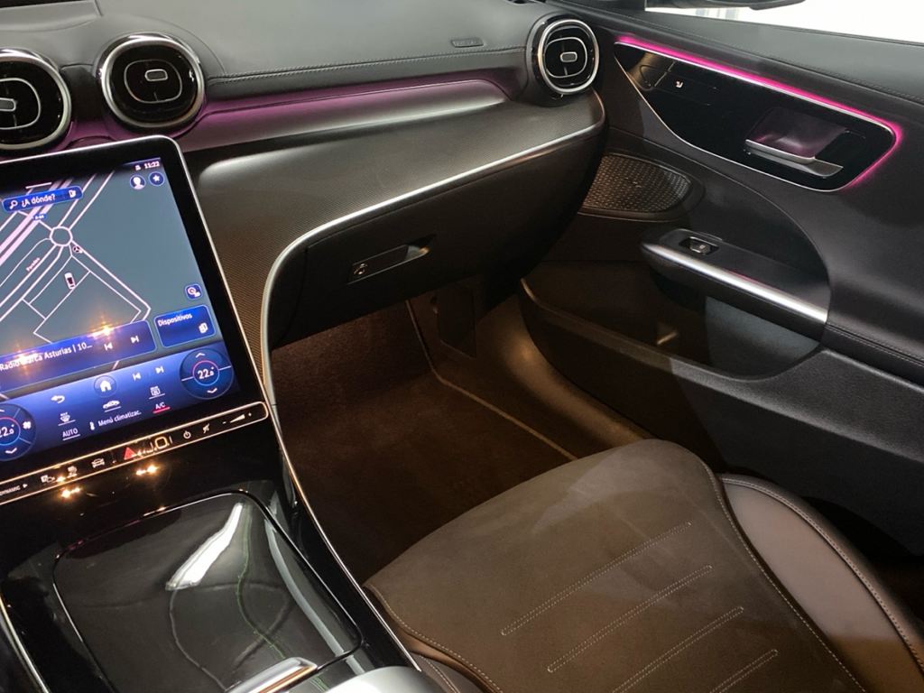 MERCEDES-BENZ Clase C 300 d e Berlina en Adarsa Oviedo - Foto 13