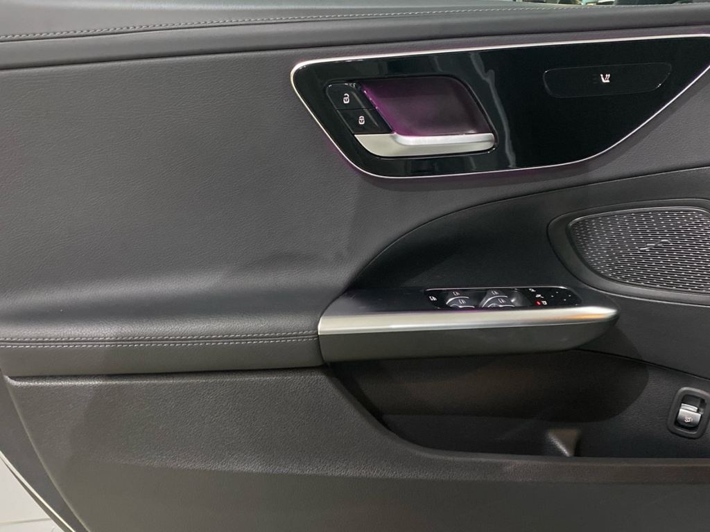 MERCEDES-BENZ Clase C 300 d e Berlina en Adarsa Oviedo - Foto 19