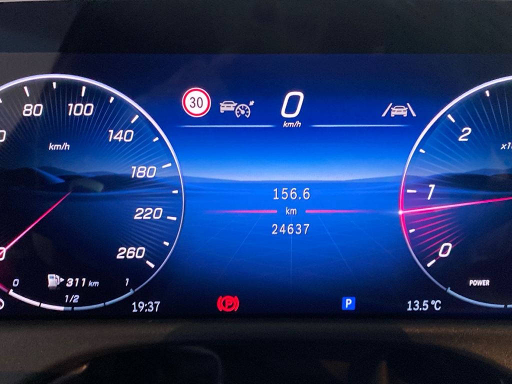 MERCEDES-BENZ Clase E 220 d berlina en Adarsa Oviedo - Foto 17