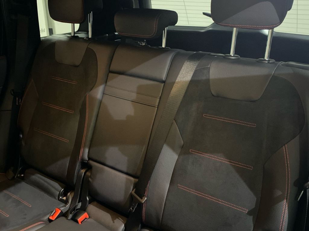 MERCEDES-BENZ Clase GLB 200 d en Adarsa Oviedo - Foto 11