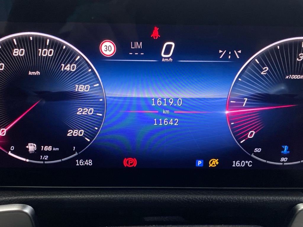 MERCEDES-BENZ Clase GLB 200 d en Adarsa Oviedo - Foto 18