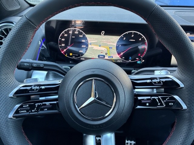 MERCEDES-BENZ Clase GLB 200 d 4MATIC en Adarsa Oviedo - Foto 9