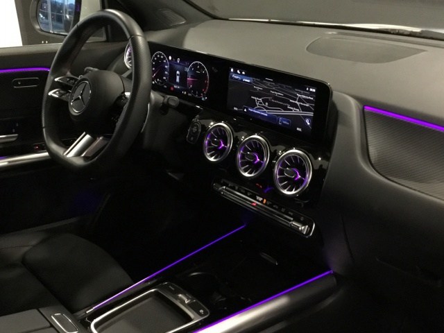 MERCEDES-BENZ Clase GLA 200 d en Adarsa Oviedo - Foto 6