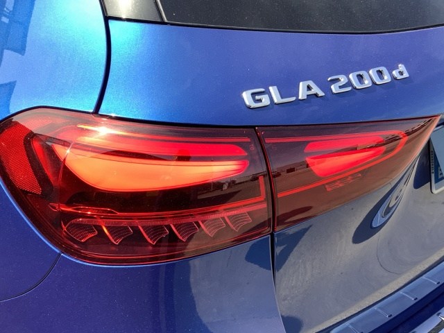 MERCEDES-BENZ Clase GLA 200 d en Adarsa Oviedo - Foto 12