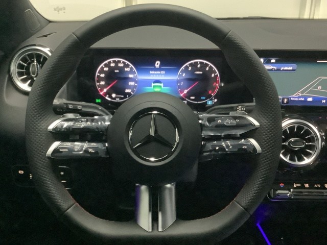 MERCEDES-BENZ Clase GLA 200 en Adarsa Oviedo - Foto 20