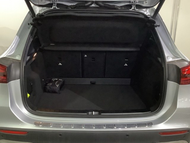 MERCEDES-BENZ Clase GLA 200 en Adarsa Oviedo - Foto 9