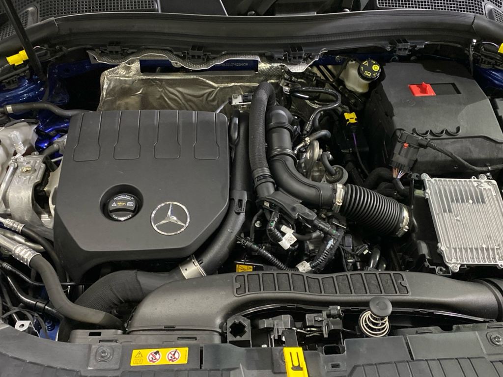 MERCEDES-BENZ Clase GLA 200 en Adarsa Oviedo - Foto 13