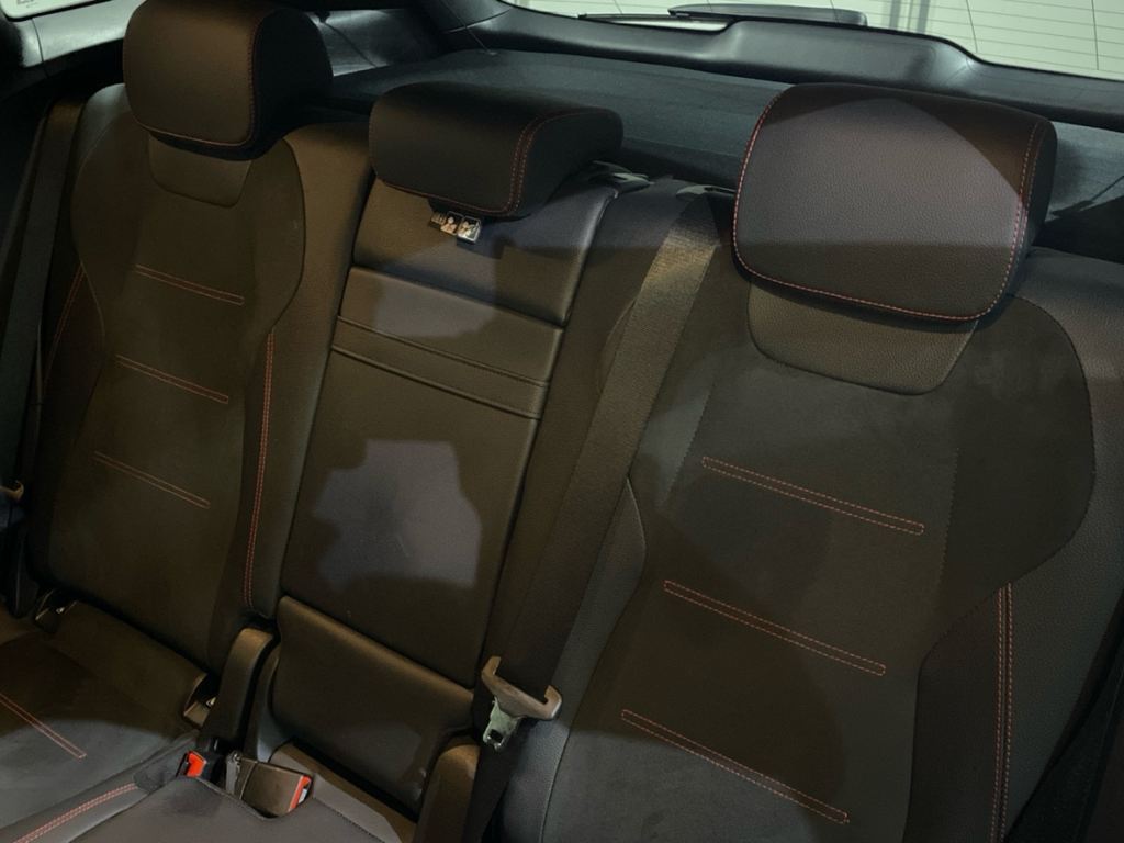 MERCEDES-BENZ Clase GLA 200 en Adarsa Oviedo - Foto 8