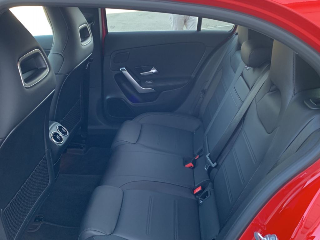 MERCEDES-BENZ Clase A 180 d en Adarsa Oviedo - Foto 11