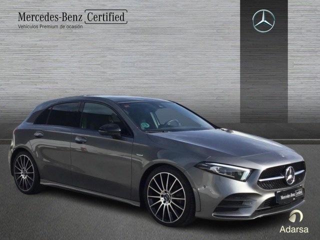MERCEDES-BENZ Clase A 180 d AMG Line (EURO 6d) en Adarsa Ponferrada - Foto 2