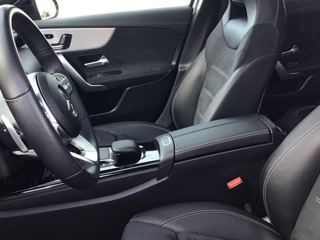 MERCEDES-BENZ Clase A 180 d AMG Line (EURO 6d) en Adarsa Ponferrada - Foto 7