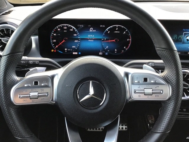 MERCEDES-BENZ Clase A 180 d AMG Line (EURO 6d) en Adarsa Ponferrada - Foto 8