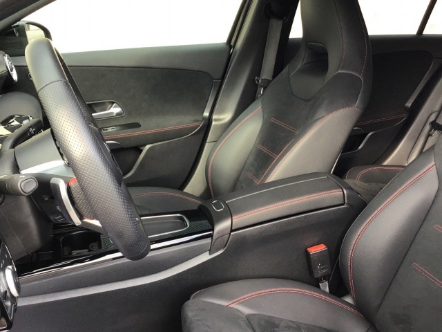 MERCEDES-BENZ Clase A 180 Compacto en Adarsa Ponferrada - Foto 7