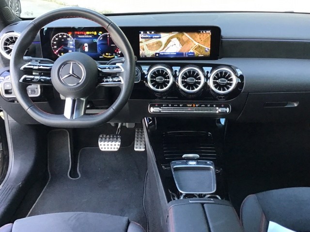 MERCEDES-BENZ Clase A 250 e Compacto en Adarsa Ponferrada - Foto 8