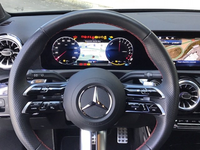 MERCEDES-BENZ Clase A 250 e Compacto en Adarsa Ponferrada - Foto 9