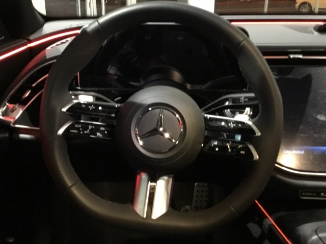 MERCEDES-BENZ Clase E 220 d berlina en Adarsa Ponferrada - Foto 9