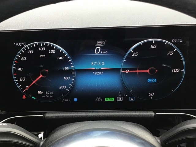 MERCEDES-BENZ EQA 300 4Matic AMG Line en Adarsa Ponferrada - Foto 15