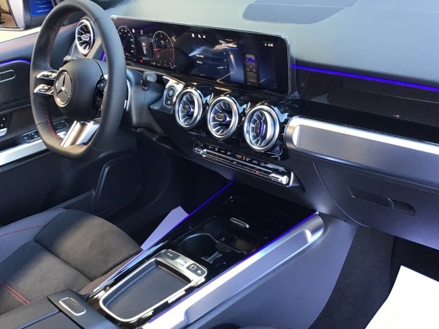 MERCEDES-BENZ Clase GLB 200 d en Adarsa Ponferrada - Foto 10
