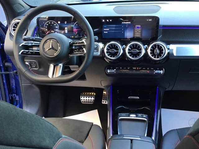 MERCEDES-BENZ Clase GLB 200 d en Adarsa Ponferrada - Foto 8
