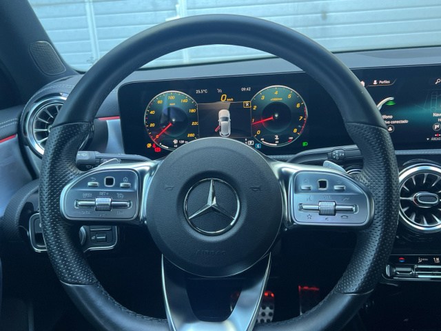 MERCEDES-BENZ Clase A 180 en Adarsa Sur - Foto 9