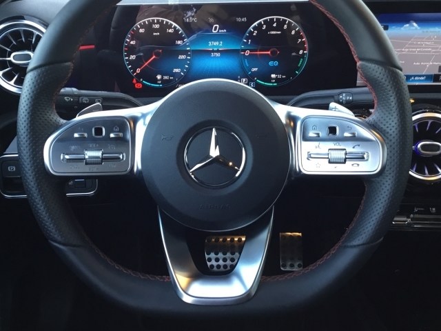 MERCEDES-BENZ Clase A 250 e en Adarsa Sur - Foto 9