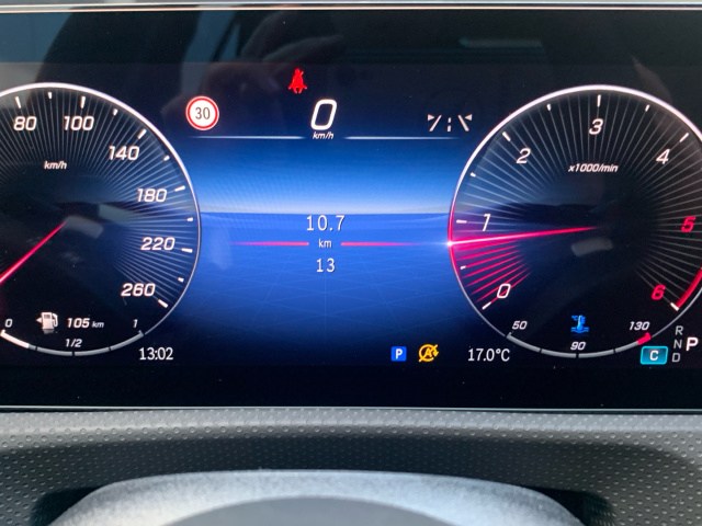 MERCEDES-BENZ Clase A 200 d Compacto en Adarsa Sur - Foto 17