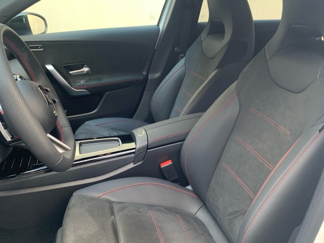 MERCEDES-BENZ Clase A 200 d Compacto en Adarsa Sur - Foto 7